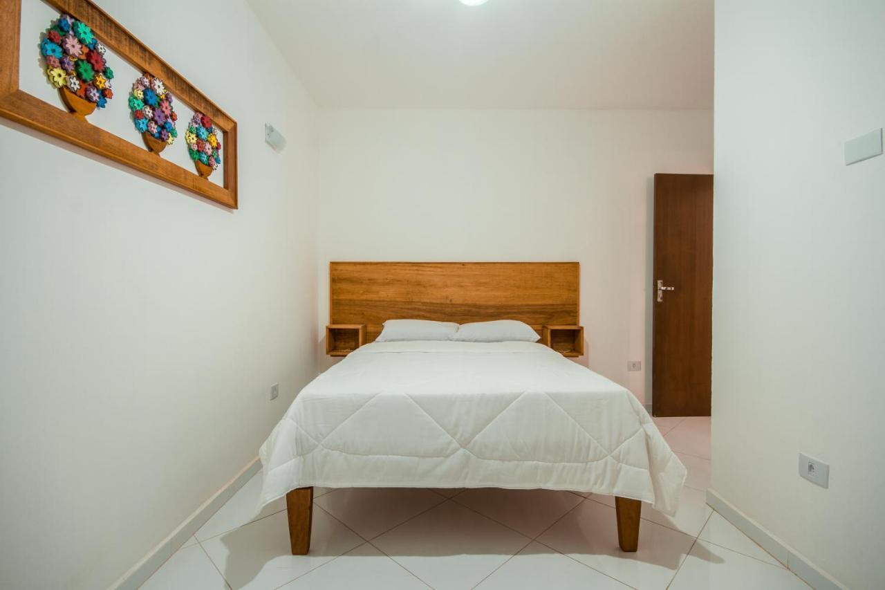 Casa em vila com piscina e acesso à cachoeira Parati Esterno foto